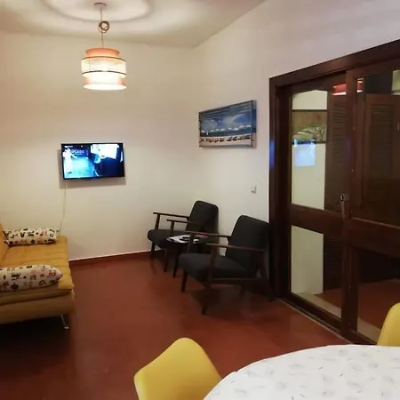 Four Seasons House * Monte Gordo