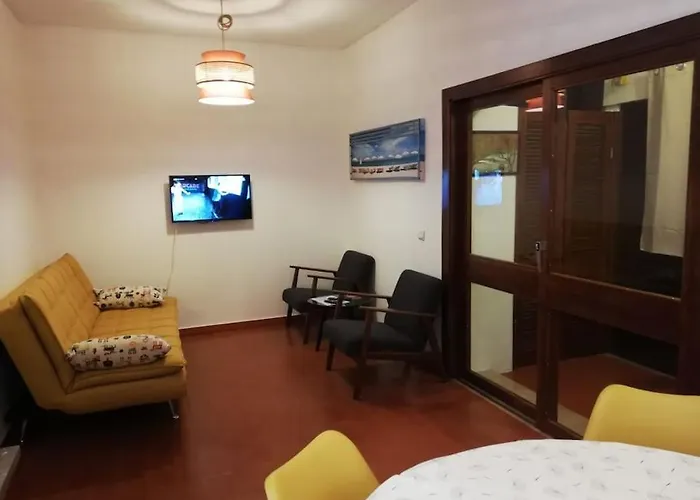 Four Seasons House * Monte Gordo